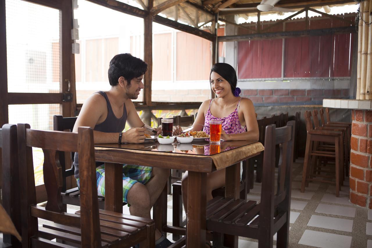 Pororoca Inn Playas Buitenkant foto